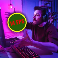 Gracz z słuchawkami na uszach, sfrustrowany niską liczbą klatek na sekundę (14 FPS), jakby walczył z hagsami w grze.