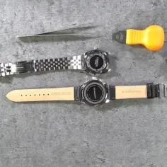Narzędzia do zegarków, w tym te do wymiany baterii. Czy w zegarku Garmin można wymienić baterię? Zobacz, jak to zrobić!