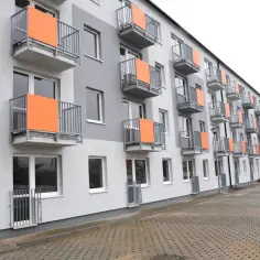 Czy można wynająć mieszkanie komunalne? Poznaj zasady i ryzyka