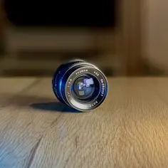 Jaki obiektyw M42 28mm wybrać? Najlepsze modele i ich wady