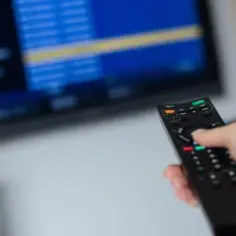 Jak włączyć zasilanie anteny w telewizorze Samsung i poprawić sygnał