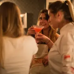 Gdzie na drinka w Gdyni? Odkryj najlepsze bary i koktajle
