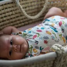 Najlepsze body niemowlęce na ramiączkach - komfort i styl dla maluszka