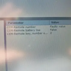 Parametry kluczyka Volvo V50: numer zdalny, niski poziom baterii, liczba kluczyków zdalnych.
