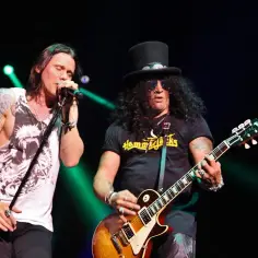 Slash i Myles Kennedy – Jak wygląda współpraca i koncerty tego duetu?