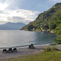 Gdzie znajdę najładniejsze plaże w pobliżu Bergamo? Przewodnik