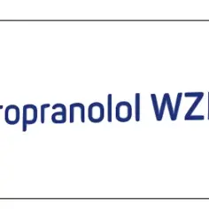 Napis "Propranolol WZF" w kolorze granatowym na białym tle. Lek Propranolol WZF 40 mg pomaga w leczeniu nadciśnienia.