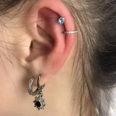 Najlepsze salony piercingu w Warszawie – gdzie bezpiecznie zrobić piercing?