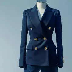 Garsonki damskie ze spodniami: nowy wymiar elegancji? Odkrywamy!