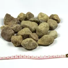 Ile waży 1m³ żwiru 16-32? Sprawdź, aby uniknąć błędów w budowie!