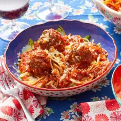 Najlepszy przepis na spaghetti i klopsiki, który zaskoczy Twoje kubki smakowe