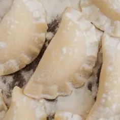 Elżbieta romanowska przygotowuje niesamowitą liczbę pierogów!