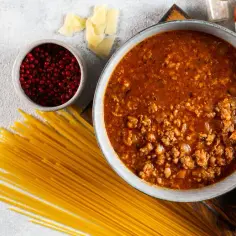 Czy sos do spaghetti można mrozić? Sprawdź, jak to zrobić bezpiecznie