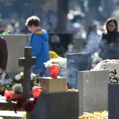 Ile kosztuje miejsce na cmentarzu bródnowskim? Sprawdź aktualne ceny i dostępność