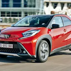 Ile kosztuje Toyota Aygo? Sprawdź ceny nowych i używanych modeli teraz!