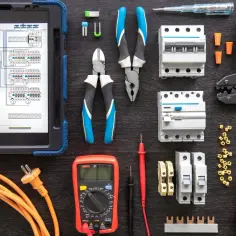 Jak rozpocząć naukę elektryki: od podstaw do eksperta