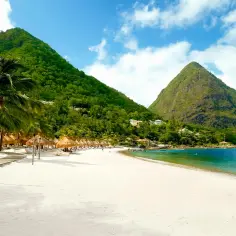 Saint Lucia na Karaibach: najpiękniejsze atrakcje i plaże na wakacje