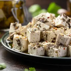 Czy tofu jest wegańskie? Odkryj prawdę o jego składzie i korzyściach