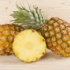 Ile kalorii ma ananas? Zaskakujące fakty o jego wartościach odżywczych