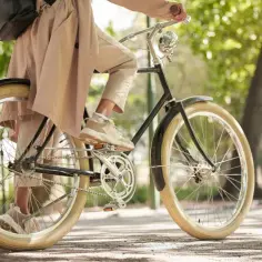 Jaki rower dla kobiety wybrać, aby cieszyć się komfortową jazdą?