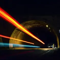6 przepisów o światłach zewnętrznych które łamiesz każdego dnia!