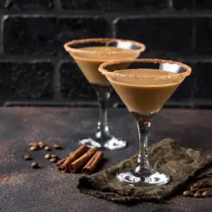 Najlepsze przepisy na drinki z likierem Sheridan, które musisz spróbować