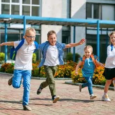 Do kiedy 300 zł na wyprawkę szkolną? Sprawdź ważne terminy i zasady