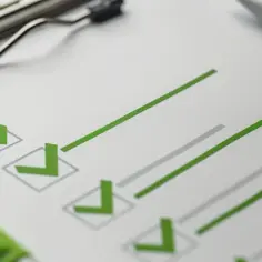 Ulotka na radnego: Jak zaprojektować skuteczną? 7 porad