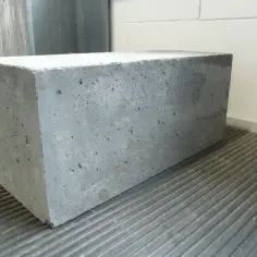 Czy sam cement z wodą zwiąże? Kluczowe informacje o procesie wiązania