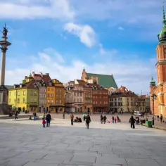 Najlepsze atrakcje w okolicach Warszawy, które musisz zobaczyć w tym roku