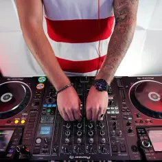 Jakie pytania zadać DJ na wesele? Lista, która uchroni cię przed błędami