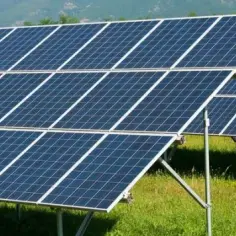 Zjawisko fotowoltaiczne – jak działa i dlaczego zmienia przyszłość energii?