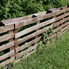 Jak zrobić płotek ogrodowy z palet – krok po kroku do idealnego ogrodzenia