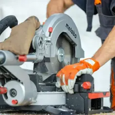 Jak wybrać najlepszą pilarkę elektryczną? Porównanie modeli i praktyczne porady