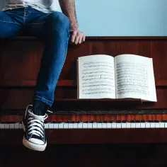 Węgierskie Tańce Liszta – Co wyróżnia tę kompozycję Liszta? Analiza