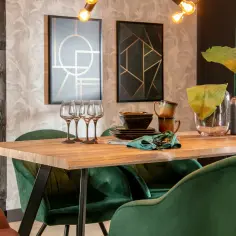 Co położyć na stół w salonie: 10 inspirujących dekoracji dla Twojego domu