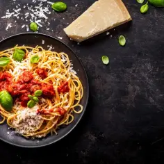 Bazylia czy oregano do spaghetti – które zioło poprawi smak potrawy?