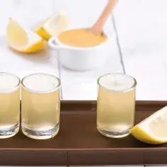 Jak przygotować kolano pszczoły drink – idealny przepis na lato
