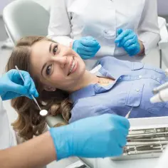 Jak nie bać się dentysty: skuteczne sposoby na pokonanie lęku