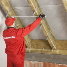 Jak ocieplić dach wełną - uniknij najczęstszych błędów izolacji