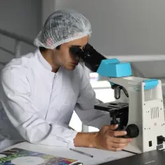Odkrycia biologiczne, które zmieniły świat i wpłynęły na ludzkość