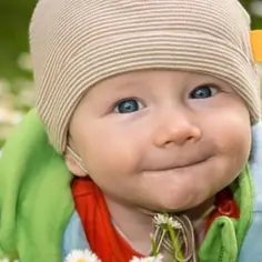 Niemowlę czy już nie? Kluczowe etapy rozwoju dziecka do pierwszego roku życia