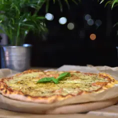 Skąd jest pizza? Odkryj jej fascynującą historię i pochodzenie