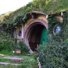 Gdzie mieszkał Bilbo Baggins? Fascynująca historia Bag End w Hobbitonie