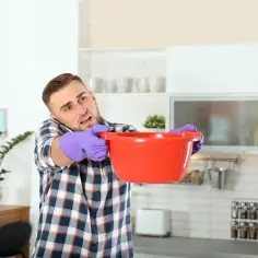 Ile czasu na zgłoszenie zalania mieszkania w PZU, aby uniknąć problemów?