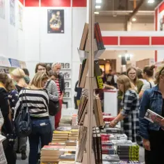 Targi książki w Krakowie: lista autorów, spotkania i praktyczne porady