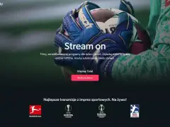 Viaplay Polska: bramkarz w rękawicach trzyma piłkę. Streamuj filmy, seriale i sport. Oglądaj najlepsze transmisje na żywo.