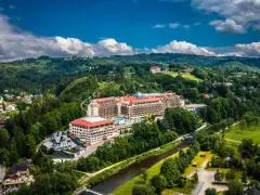 Hotel Gołębiewski: Ceny noclegów, co w cenie? Uniknij ukrytych kosztów!