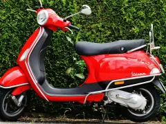 Skuter to motorower? Poznaj definicje i uniknij kar!
