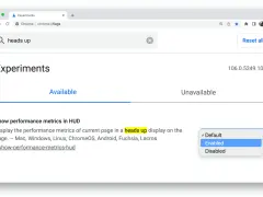 Strona chrome://flags z wyszukaniem "heads up". Opcja "Show performance metrics in HUD" jest włączona.